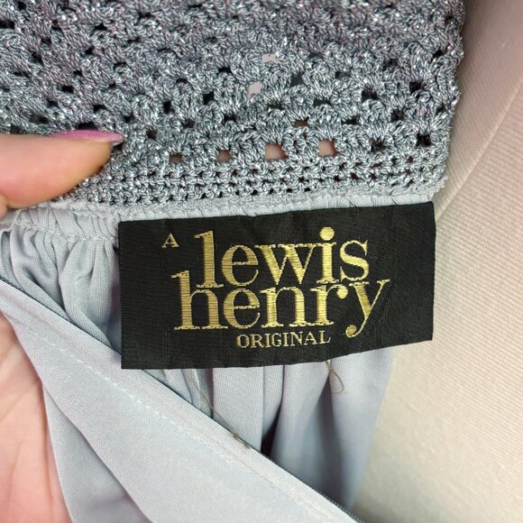 Vintage silver metallic bell sleeve crochet dress - fits like a Medium - Picture 6 of 8